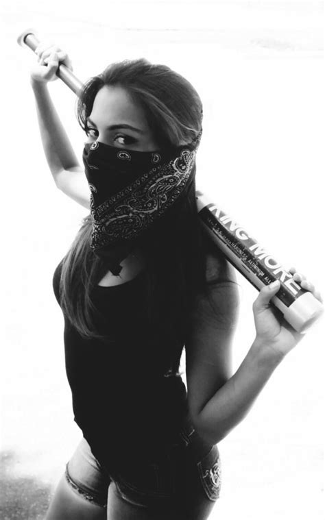 Gangsta Girl Fille Gangsta Chola Style Post Apocalyptic Fashion Shooting Photo Swagg Mafia