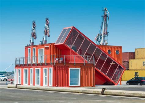 This New Shipping Container Office Is Handsomely Off Kilter Projeto