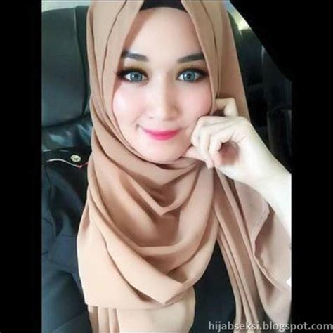 7,174 indonesia hijab masturbasi free videos found on xvideos for this search. Hijab Seksi: Mahasiswi Berhijab Cantik Manis Mempesona