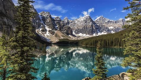 Viewes Alberta Lake Moraine Clouds Forest Canada Banff National