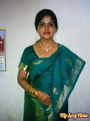India Nude Neha In Traditional Green Saree Xxx Dessert Picture