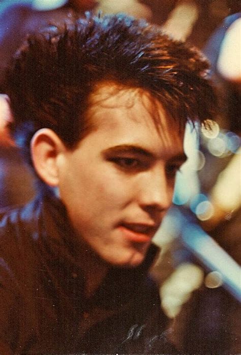 A Young Robert Smith The Cure Oldschoolcool