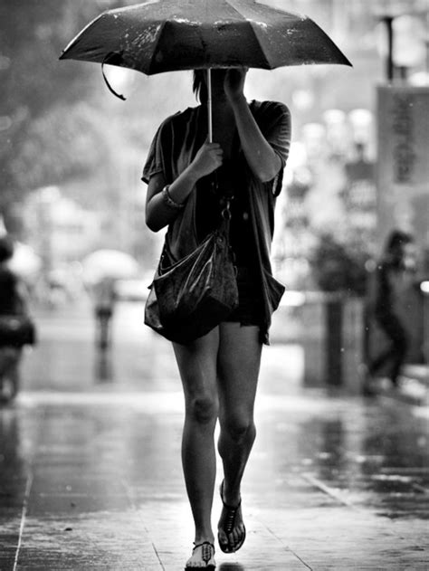 Look Trendy This Monsoon Season By Following These Awesome Fashion Tips The Viral Vent Rain