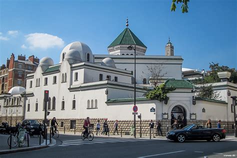 Find all information about this mosque : Grand Mosque of Paris, One Of The Largest Mosques in French - InspirationSeek.com