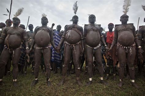 The Ethiopian Bodi Tribesmen Who Compete To Be The Fattest Man In Town
