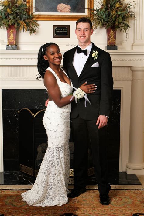 Pin By Gynger Fyer On Swirl L♥ve Interracial Couples Interracial Wedding Interracial Couples