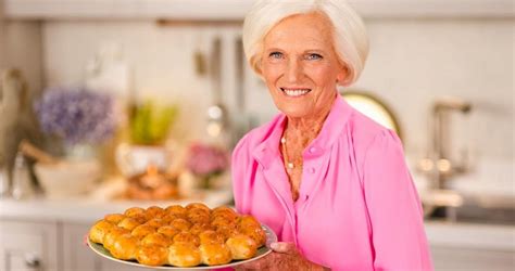 mary berry s net worth how wealthy is the tv celeb