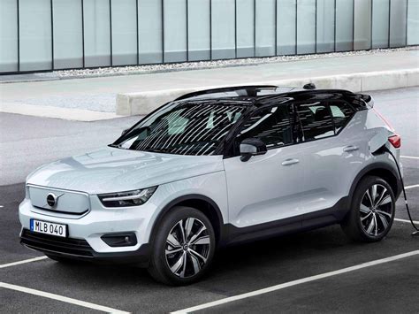 New Volvo Xc40 Recharge P8 Electric Car Revealed Price Specs And