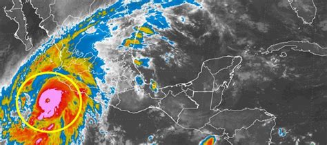 La presencia de una onda tropical con 90% de posibilidad de llegar a ser ciclón tropical favorecerá condiciones lluviosas en el territorio nacional, incluido el mar caribe. Ciclón tropical en el Pacífico | México Ambiental