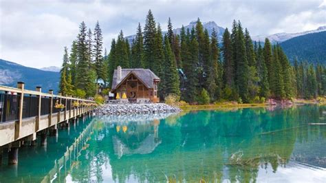 Lago Esmeralda Parque Nacional Yoho Canadá British Colombia Canadá Belo