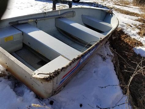 19 foot monomoy skiff, boat repair, boat restoration and custom boat. 1984 12 foot Alumacraft 3-Seat Row Boat | Game Farm Road ...