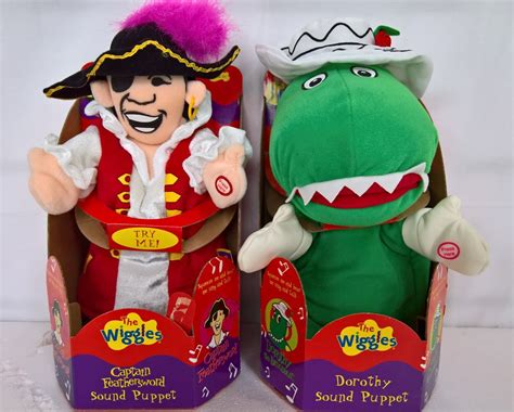Wiggles Dorothy And Captain Singing Puppet Plush Doll Toys Ebay