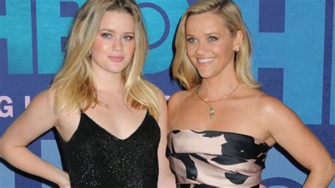 Reese Witherspoons Daughter Ava Phillippe Has Never Looked More Like