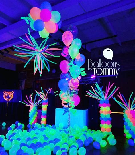 dance floor  ready  party  uv balloons light   room    lights