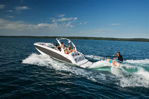 Best Boats For Central Florida Lakes Rivers Series Bowriders Mount Dora Boating Center