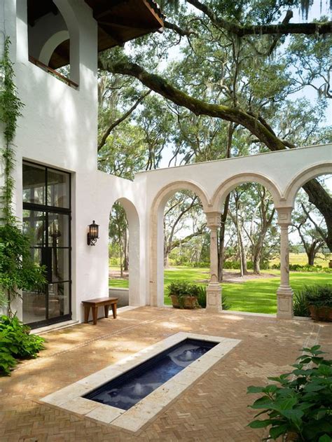 10 Spanish Inspired Outdoor Spaces Ideas For The House Courtyard