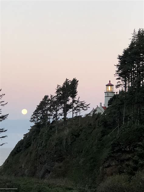 Heceta Head Lighthouse Oregon Coast Photo Courtesy Of Travel Oregon