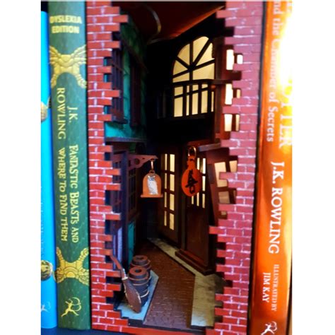Quizzic Alley LIMITED EDITION Book Nook Kit Quizzic Alley Licensed