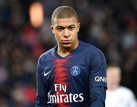 Kylian mbappé scouting report table. Man Utd transfer news: Kylian Mbappe linked with STUNNING move - where would he fit in ...