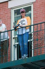 Sarah Silverman Cheering Essential Workers In New York