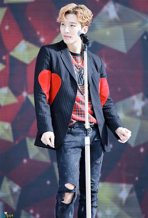He is a member of the korean pop boy group 2pm. Lee Junho | テギョン, ジュノ 2pm