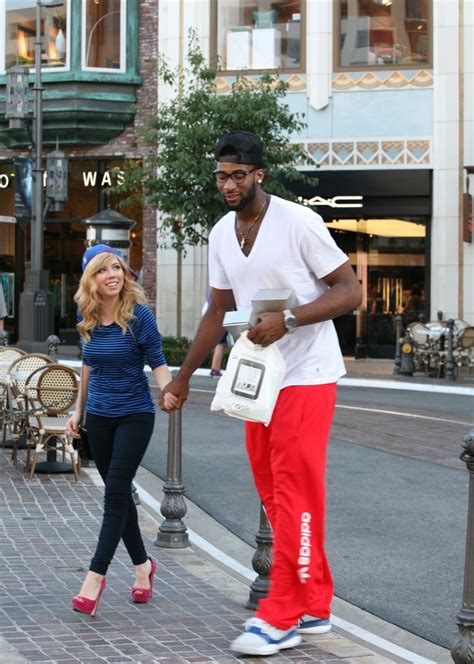 Does andre drummond have tattoos? icarly Brasil: Jennette conta como conheceu seu atual namorado Andre Drummond no Twitter