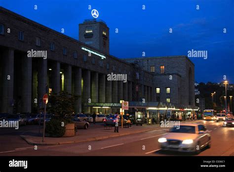 Stuttgart Hauptbahnhof Stockfotos Und Bilder Kaufen Alamy
