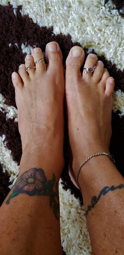 Chennin Blancs Feet