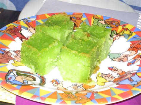 Buat kamu yang ingin mencoba membuat kue tradisional yang empuk ini, berikut brilio.net ulas sepuluh resep bingka dikutip dari berbagai sumber pada rabu (17/2). LifE Is BeaUtiFuL...: Jom Makan Bingka Tepung Beras!