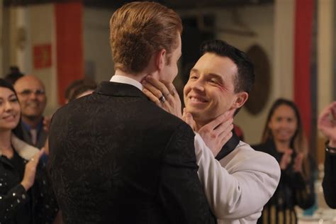 See The Pictures From Ian And Mickeys Wedding On Shameless Popsugar Entertainment Photo 13
