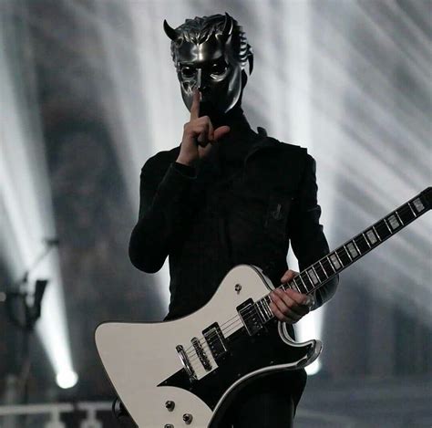 Pin By Magda On Arte Band Ghost Ghost Bc Ghost