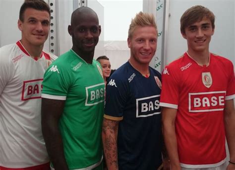 Design identique à celui des joueurs. Standard de Liege 2016 nouveaux maillot football 15-16