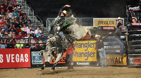 Jared Allen Ex Vikings Stars Unlikely Path To Bull Riding Dominance