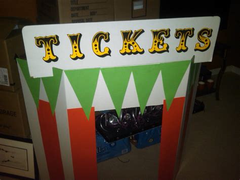 Fun Crafts Carnival Theme Concession Stands And Various Signage