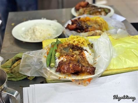 So far, this nasi kandar restaurant is one of my favourite. PENANG EATS Deen Maju George Town - One of Local's ...