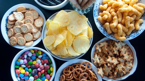 Disadvantages of processed and packaged foods. Processed foods contain bad cholesterol, expert warns ...
