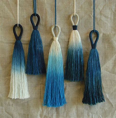 Diy Dip Dye Tasselscathyofcalifornia Diy Tassel Tassels Shibori Diy