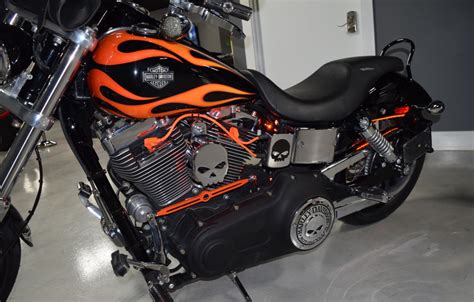 U tohoto bajku není uvedena obecná charakteristika. 2011 Harley Davidson Dyna Wide Glide - Gulf Coast Exotic Auto