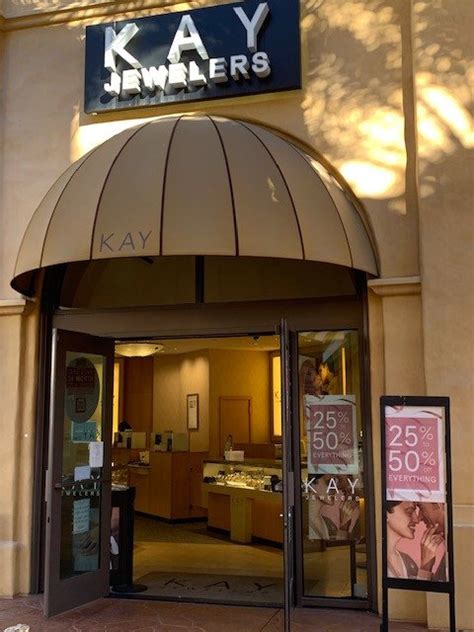 Kay Jewelers Las Vegas Strip Jewelery Shop In Las Vegas Bmp Cheese