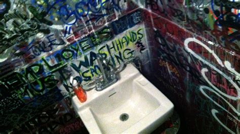 Photos Of Graffiti Bathrooms In New York City