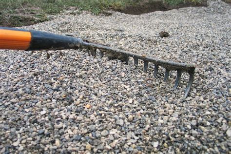 How To Install A Pea Gravel Driveway