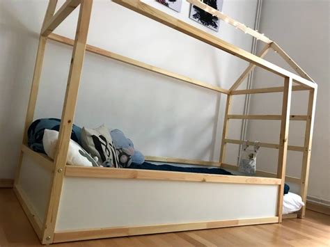 Diy himmelbett variante 2 5. DIY Hausbett mit Rausfallschutz - IKEA Kura Hack - YUMYUMS ...