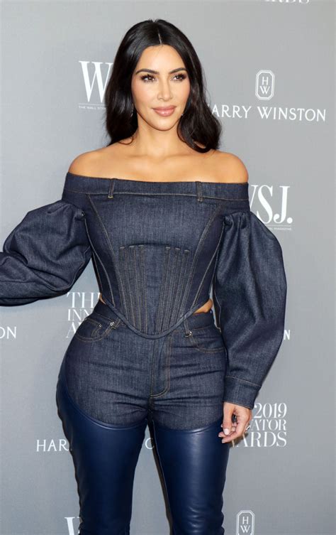 kim kardashian fucking stunning showing off big tits curves and booty