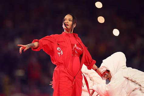 pregnant rihanna heats up super bowl halftime show in red hot outfit footwear news
