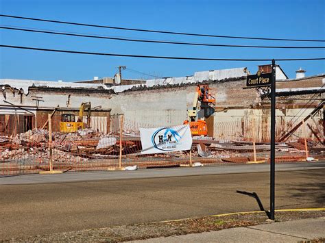 Historic downtown Brookhaven building being demolished - Daily Leader