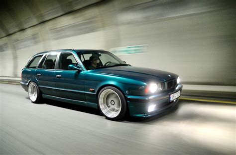 The e34 5 series was introduced in 1988. BMW E34 Touring（画像あり）