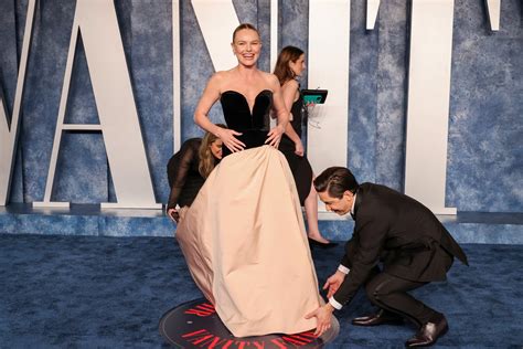 Kate Bosworths Diamond Ring Fuels Engagement Rumors Popsugar Fashion