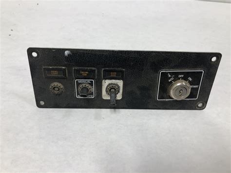 Kenworth T800 Dash Panel D640613