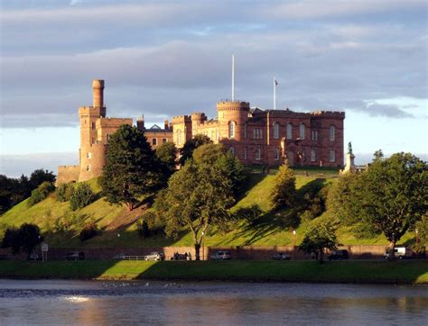 Fileinverness Castle And River Ness Inverness Scotland Conner395