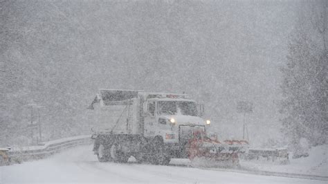 Sierra Storm Bringing Five Feet Of Snow Travel Could Be Impossible